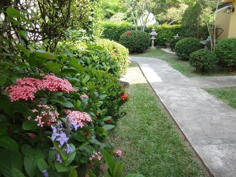 Holiday Village And Natural Garden Resort Phuket Eksteriør bilde